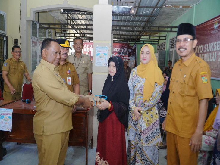 Pemda Kampar Terus Berupaya Tekan Laju Inflasi Melalui Operasi Pasar Murah, Yusri : “Operasi pasar murah merupakan salah satu langkah strategi penanganan dampak inflasi