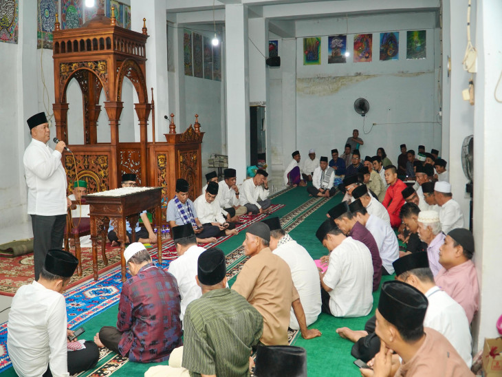 Pj Sekda Kampar Ingatkan, Pastikan Anak Yatim Berpakaian Baru dan Gembira Saat Hari Raya Idul Fitri