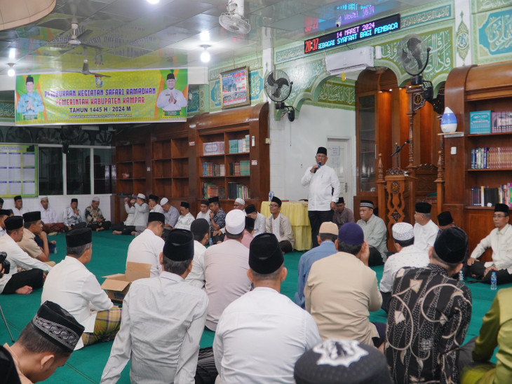 Pj Sekda Kampar  Lepas Safari Ramadhan pemkab Kampar