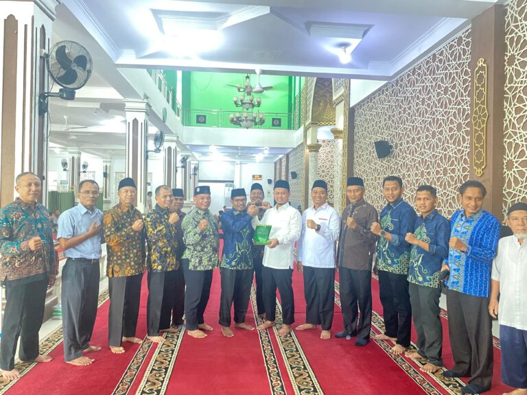 PDM Kota Pekanbaru Dikunjungi Agung-Markarius