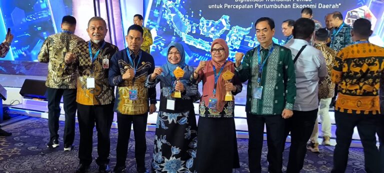Pemkab Kampar Raih Penghargaan TP2DD Kabupaten Terbaik se- Sumatera Tahun 2024