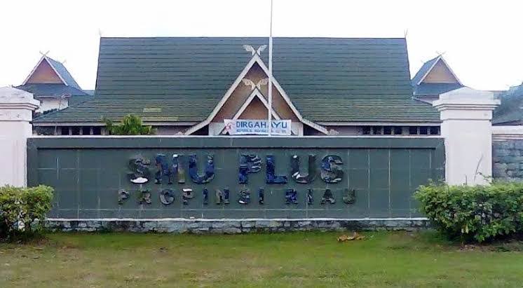 Pendaftaran Peserta Didik Baru TP 2025/2026 di SMAN Plus Provinsi Riau Membludak