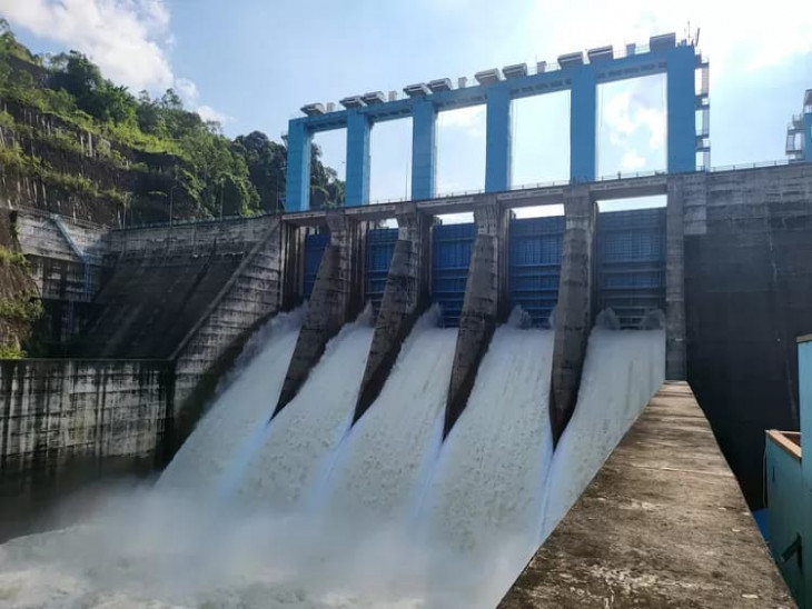 Intensitas  Curah Hujan Makin Tinggi, Hari Ini dan Besok PLTA Koto Panjang Buka Pintu Air