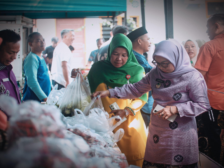 Wabup Dr. Misharti Buka GPM di Desa Petapahan Jaya.