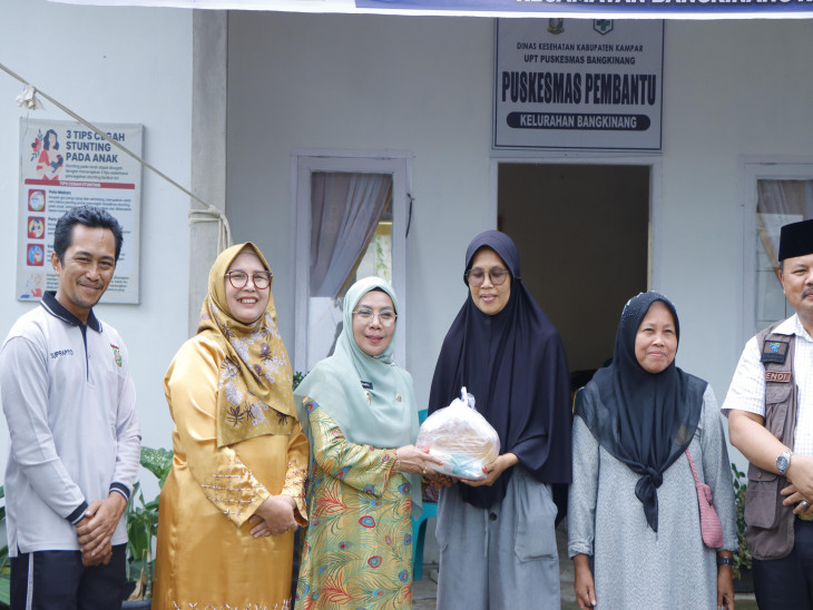 Wakil Bupati Kampar Dr. Misharti, S.Ag, M.Si Buka Operasi Pasar Murah Jelang Idul Fitri 1446 H