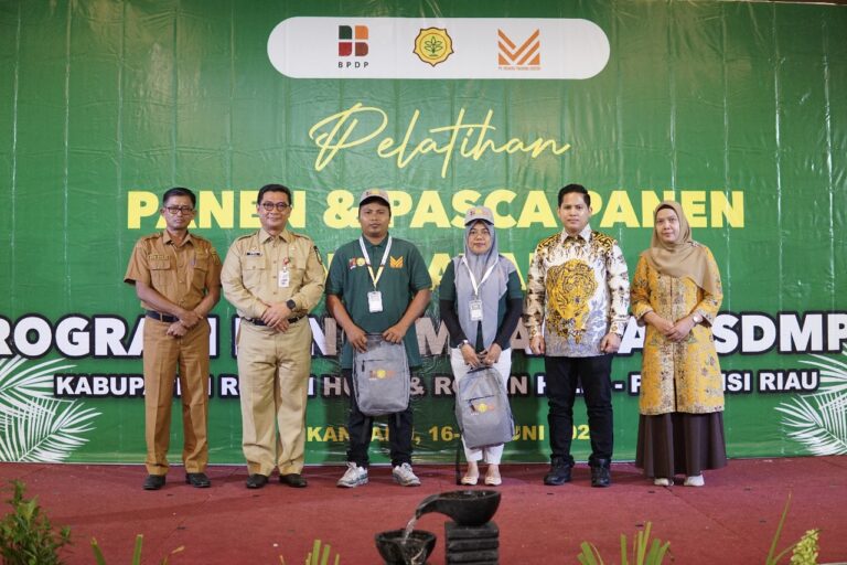Didukung BPDP dan Ditjenbun, PT MTC Gelar Pelatihan SDMPKS ‘Panen & Pasca Panen’ Angkatan 1 di Riau Sebanyak 71 Petani Sawit
