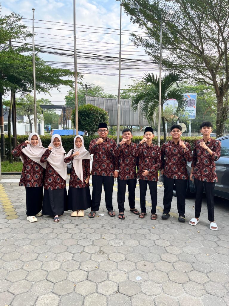 8 Santri Ponpes Darul Fatah Kampar Utara Ikuti Lomba di MTQ XLIII Riau 2025 di Bengkalis
