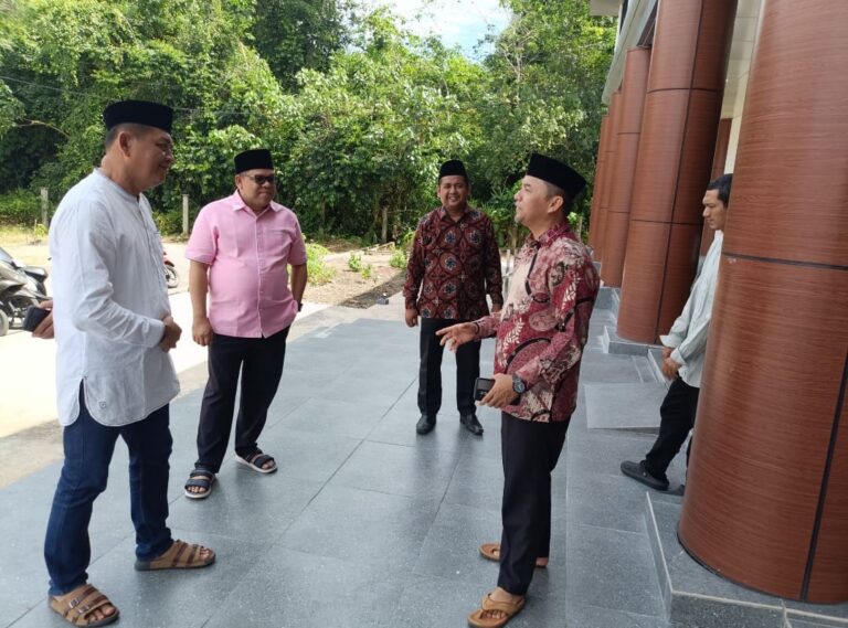 Plt. Kadiskominfo dan Plt. Kabag Kesra Kampar Tinjau Lokasi MTQ Riau, Pastikan Qori dan Qori’ah Tampil Tanpa Kendala
