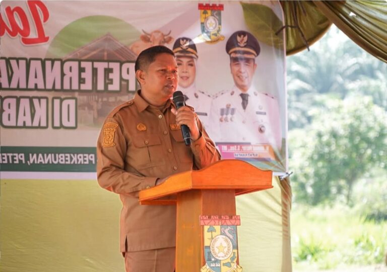 Disbunnak Keswan Kampar Terus Berikan Pembinaan Kelompok Tani