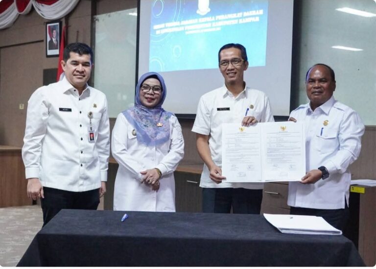 Wakil Bupati Saksikan Serah Terima Jabatan Kepala Dishub Kampar