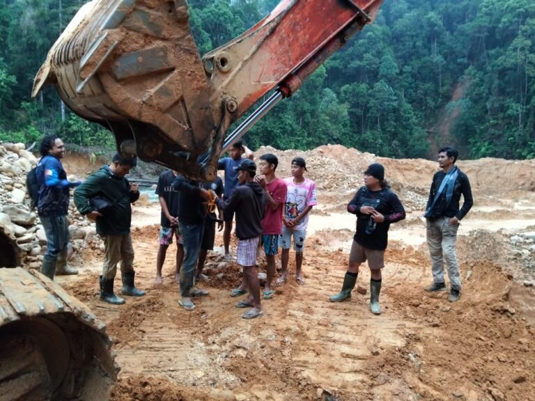 Polres Sijunjung Tindak Tegas Pelaku Penambangan Emas Ilegal, Tujuh orang Pelaku Ditangkap
