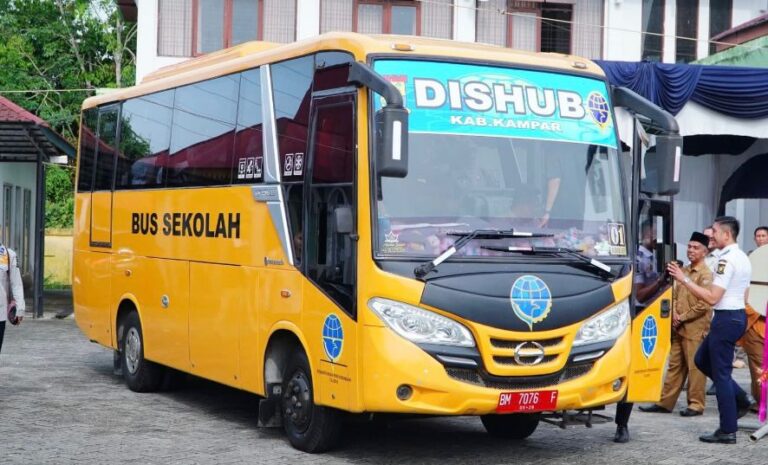 Kabar Gembira, Dishub Kampar Wacanakan Tambahan Trayek Bus Sekolah Perhentian Raja – Kubang Jaya