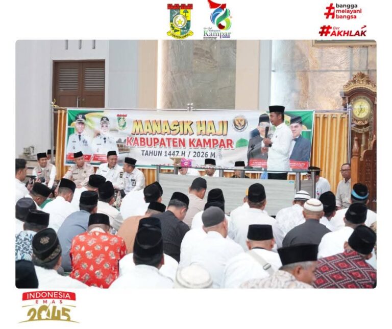 Bupati Kampar Resmi Tutup Manasik Haji 1447 H