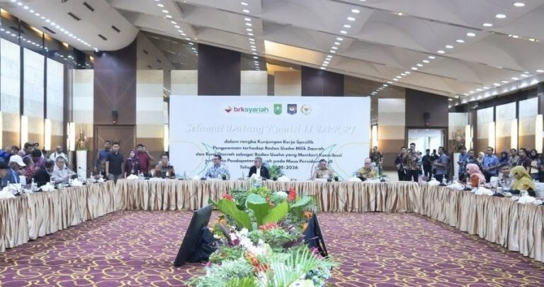Pj Sekda Kampar Ikuti Kunjungan Spesifik Komisi II DPR RI