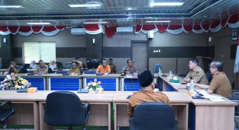 Bupati Kampar Pimpin Rapat Persiapan Hardiknas 2026