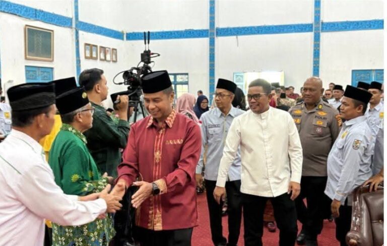 Bupati Kampar Hadiri Pelantikan Pengurus IMK Pelalawan dan HIWAKAP Masa Bakti 2025–2030