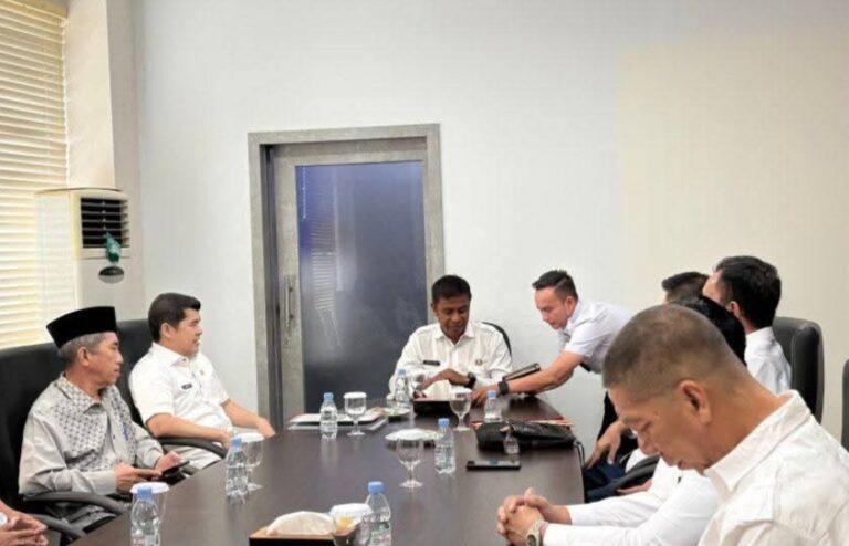 Bupati Kampar Audiensi dengan GAPKI Riau dan Silaturahmi bersama Kepala BPS Kampar