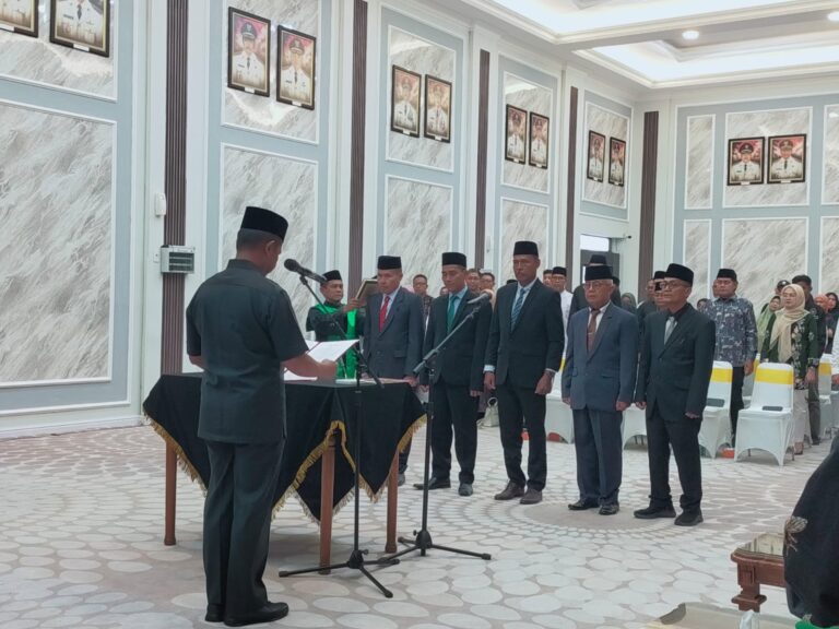 Bupati Kampar Resmi Lantik Ketua dan Wakil Ketua BAZNAS Kampar 2026-2031